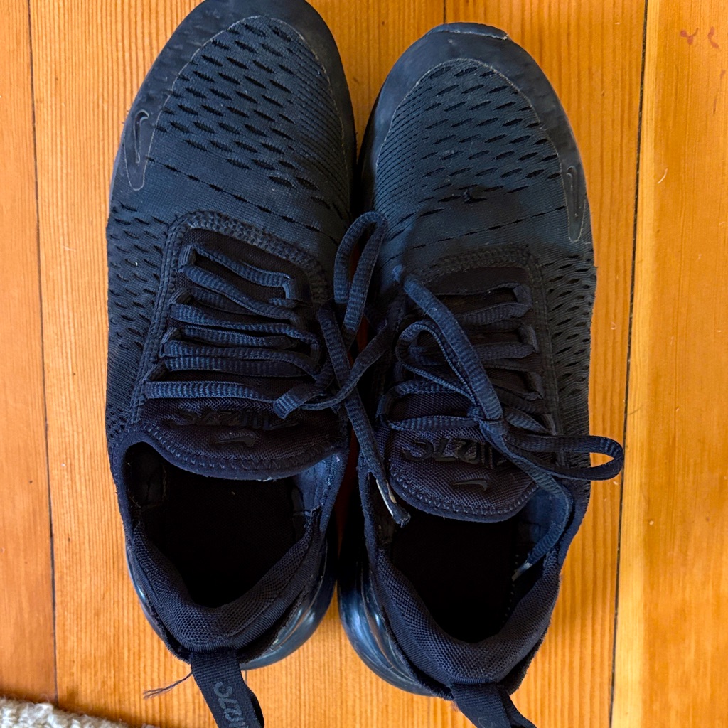 Nike W Air Max 270 Worn Only A Couple Times All Black, Great Deal For Great Shoe